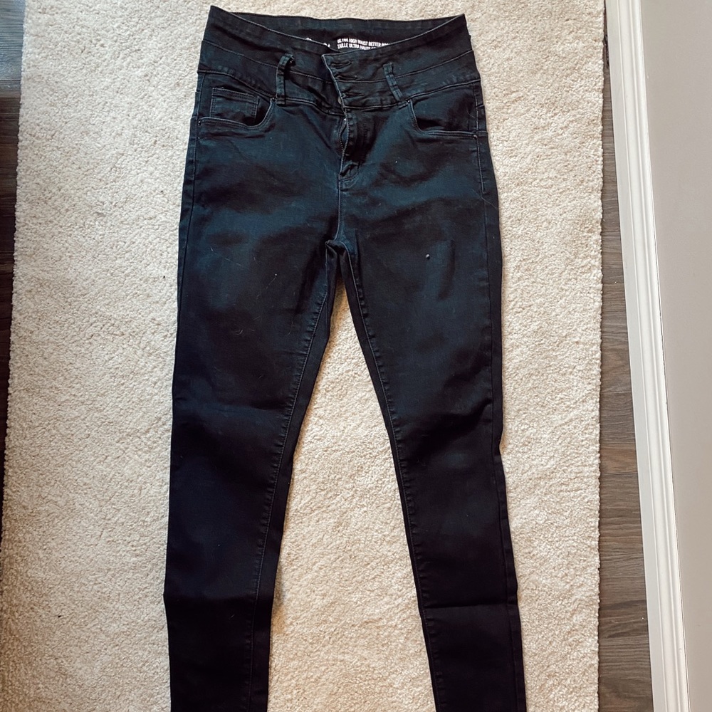 Skinny and high waisted